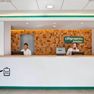 Express Junior Altabrisa Hotel